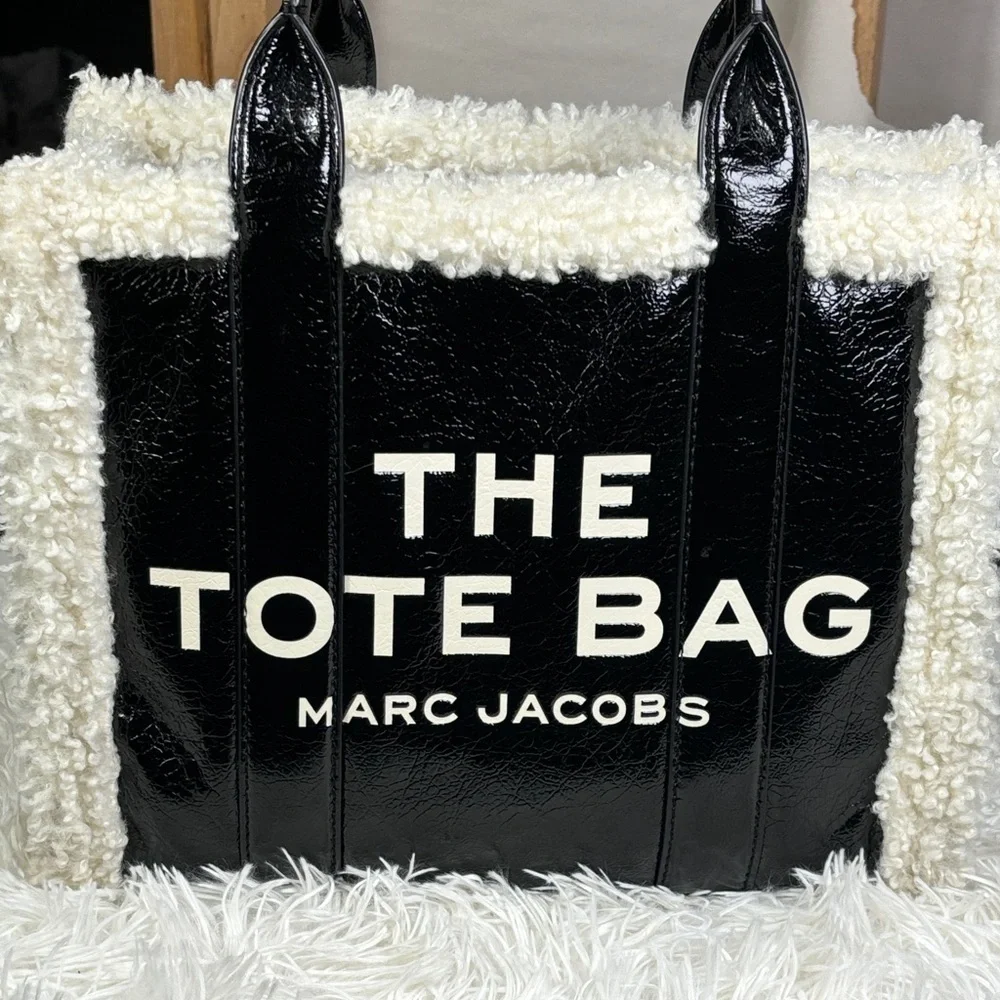 Marc Jacobs Crinkled Leather Faux Shearling Medium The Tote Bag